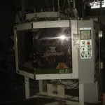 LOTE 032 - uma maquina de enfardar Indumak MK30