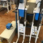 LOTE 268 - 2 Máquina rebater costura 