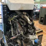LOTE 350 - Máquina de montar bico