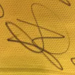 LOTE 001 - CAMPANHA DE DOAÇÃO - LEILÃO DE CAMISA DO JOGADOR TIAGO SILVA DA SELEÇÃO BRASILEIRA AUTOGRAFADA POR TODOS OS JOGADORES - CAMISA COM O LEILOEIRO A DISPOSIÇÃO PARA VISITAÇÃO - AJUDAR ESSA NOBRE CAUSA NÃO TEM PREÇO - PARA CADASTRO RÁPIDO CONTATE O LEILOEIRO 51.991165051