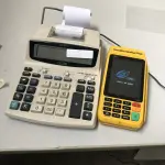 LOTE 005 - maquina calculadora, maquina de cartão moderininha pro