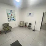 LOTE 004 - 1 cadeira simples de escritório