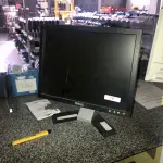 LOTE 058 - Monitor Dell