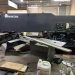 LOTE 001 - Máquina Puncionadeira marca Amada mod. AC 255 com conj de ferramentas