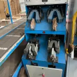 LOTE 044 - maquina de conformar trazeiro 4 postos quente e frio Edumaquinas