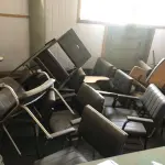 LOTE 002 - LOTE ENGLOBADO DE MAQUINAS E MÓVEIS SOMENTE NO PAVILHÃO DA ESQUINA