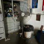 LOTE 046 - 4 ventiladores de pedestal 