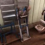 LOTE 002 - LOTE ENGLOBADO DE TODOS OS BENS NO PAVILHAO DO ALMOXARIFADO E PAVILHAO DEPOSITO  (TELHADO COM PROBLEMAS)