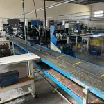 LOTE 002 - uma esteira dupla para sapatos com 24 metros