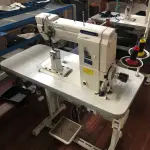 LOTE 159 - Máquina de costura