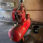 LOTE 252 - Compressor com secador de ar
