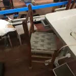 LOTE 143 - Lote de cadeiras de madeira todas da fábrica