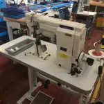 LOTE 138 - Máquina de costura