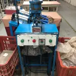 LOTE 053 - prensinha azul com adaptação
