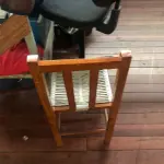 LOTE 143 - Lote de cadeiras de madeira todas da fábrica