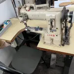 LOTE 104 - maquina Debruar Pfaff