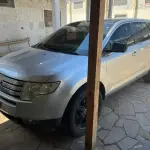 LOTE 095 - Uma utomovel Ford Edge V6 cor prata placas IRG3B69 2010/2010