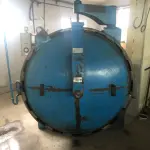 LOTE 045 - uma autoclave marca Ins. Mecanica Comodoro