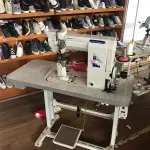 LOTE 209 - Máquina de costura