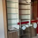 LOTE 219 - ESTANTE MDF COM 2 PORTAS, MARROM
