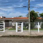 LOTE 000 - prédio residencial em alvenaria, com a área construída de 223,37m² imóvel na Rua Guatapi nº 408, na praia de Atlântida