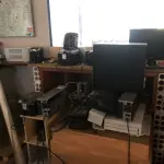 LOTE 027 - "LOTE DE INFORMÁTICA: TECLADOS, 2 CPUs, 1 FAX, 4 ESTABILIZADORES,3 NOBREAKS, 2 MONITORES, ETC."