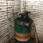 LOTE 087 - BOMBA P/ ÓLEO E TAMBOR