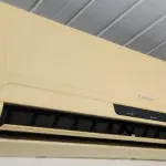 LOTE 104 - "AR CONDICIONADO SPLIT CARRIER,7.000 BTU"