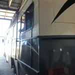 LOTE 072 - ÔNIBUS MOTOR HOME C/CAPACIDADE DE CARREGAR CAVALOS, ANO 1976, BRANCO, PLACAS ICX 0695