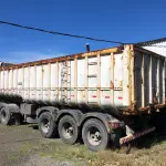 LOTE 006 - SEMI-REBOQUE/RANDON BASCULANTE – 3 Eixos, fabricação/modelo 1999/2000