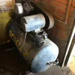 LOTE 077 - COMPRESSOR DE AR, SCHULZ