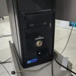 LOTE 100 - 7 COMPUTADORES COM MONITOR, TELCADO, MOUSE E ESTABILIZADOR