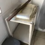 LOTE 249 - MESINHA DE AÇO, BRANCO