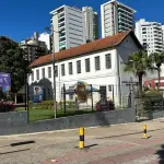 LOTE 001 - GRANDE IMÓVEL 13.044,60M2 COM PRÉDIOS E PISCINA EM BAIRRO NOBRE DE JUIZ DE FORA MG - 3 ESQUINAS