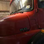 LOTE 065 - CAMINHÃO MERCEDES BENZ 1513 TOCO, VERMELHO, PLACA IHS-7945