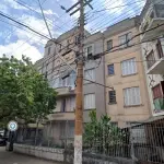 LOTE 000 - O apartamento nº 24 do Edifício Carravetta, na Av. Bento Gonçalves nº 346 área total de 77,1138m2, sendo 55,6430m2 de área construída