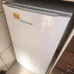 LOTE 116 - FRIGOBAR, ELECTROLUX