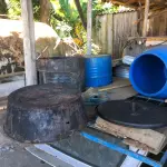 LOTE 089 - LOTE DE CAPOTA PARA CAMINHONETE, TAMBORES E TACHOS