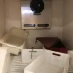 LOTE 032 - VEÍCULO FIAT FIORINO 1.4 FLEX, ANO 2015, BRANCA, PLACAS IWK 3F11 C/ BAÚ REFRIGERADO