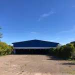 LOTE 071 - ESTRUTURA DE PAVILHÃO EM METAL, APROXIMADAMENTE 800m² DE ÁREA GALPÃO OFICINA