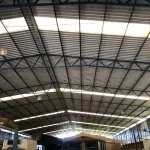 LOTE 071 - ESTRUTURA DE PAVILHÃO EM METAL, APROXIMADAMENTE 800m² DE ÁREA GALPÃO OFICINA