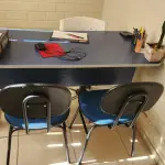 LOTE 138 - MESA DE ESCRITÓRIO, AZUL