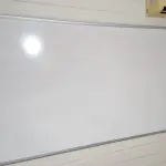 LOTE 126 - 2 QUADRO BRANCO P/ RECADOS