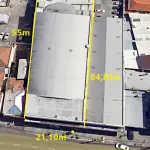LOTE 001 - O imóvel, com área de terreno de 1.461,50m2, na Rua Benjamin Constant 1253. Juntamente com o imóvel estará o Fundo de Comércio
