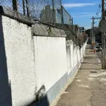 LOTE 001 - GRANDE IMÓVEL 13.044,60M2 COM PRÉDIOS E PISCINA EM BAIRRO NOBRE DE JUIZ DE FORA MG - 3 ESQUINAS