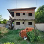 LOTE 001 - GRANDE CASA COM PISCINA NA ILHA DA PINTADA COM MAIS 4 APTS EM OBRA NO IMOVEL