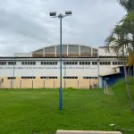 LOTE 001 - GRANDE IMÓVEL CENTRO DE LINS COM 2 ESQUINAS - EM AVENIDA - COM GINASIO COBERTO - SALAS - ESCOLA