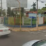 LOTE 001 - GRANDE IMÓVEL CENTRO DE LINS COM 2 ESQUINAS - EM AVENIDA - COM GINASIO COBERTO - SALAS - ESCOLA