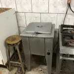 LOTE 002 - Lote com equipamentos, prateleiras e etc
