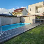 LOTE 001 - GRANDE CASA COM PISCINA NA ILHA DA PINTADA COM MAIS 4 APTS EM OBRA NO IMOVEL